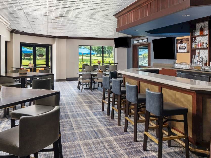 Tin Cup Bar & Grille at Oak brook hills resort Chicago
