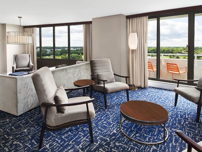 1 King Bed 1 Bedroom Deluxe Suite-Sofa Bed at Oak brook hills resort Chicago 